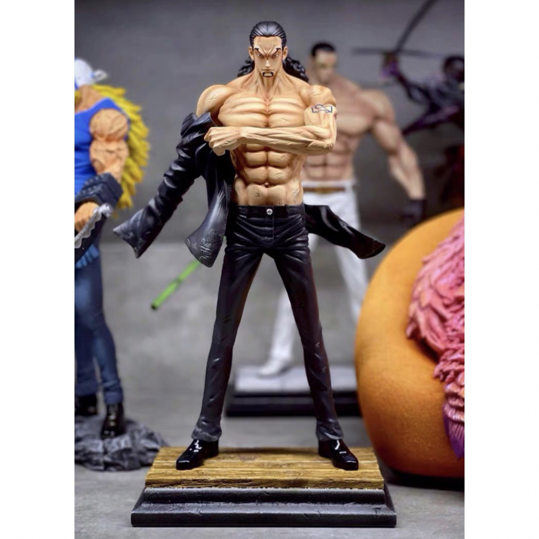 ワンピース CP9 ロブ・ルッチ ガレージキット GK完成品 2体の ワンピース CP9 ロブ・ルッチ ガレージキット GK完成品 2体の