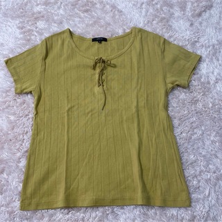 コムサイズム(COMME CA ISM)のからし色の半袖Tシャツカットソー(Tシャツ(半袖/袖なし))
