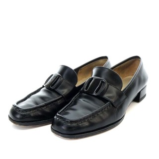 サルヴァトーレフェラガモ(Salvatore Ferragamo)のサルヴァトーレフェラガモ ローファー ローヒール スクエアトゥ ヴァラ 5C 黒(ローファー/革靴)
