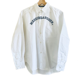 メルシーボークー(mercibeaucoup)のメルシーボークー ロゴ刺繍 長袖シャツ ブラウス 白(シャツ/ブラウス(長袖/七分))