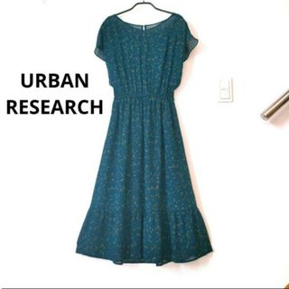 アーバンリサーチ(URBAN RESEARCH)のURBAN RESEARCH　ティアードロングワンピース　フレンチスリーブ　深緑(ロングワンピース/マキシワンピース)