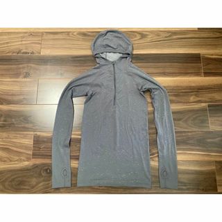 ルルレモン(lululemon)のルルレモン Swiftly Tech Hooded 1/2 Zip 4 超美品☆(Tシャツ(長袖/七分))