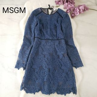 エムエスジイエム(MSGM)のMSGM MILANO 総レースワンピース ブルー 40サイズ(ひざ丈ワンピース)