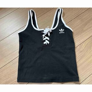 アディダス(adidas)のアディダスオリジナルス♡トップス(Tシャツ(半袖/袖なし))