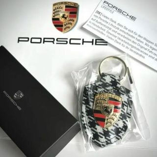 ポルシェ(Porsche)の新品、送料込 世界限定20,000個　ポルシェ クレスト キーリング　ペピタ柄(車外アクセサリ)