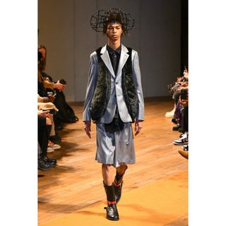 コムデギャルソンオムプリュス(COMME des GARCONS HOMME PLUS)のコムデギャルソンオムプリュス 23AW シルバー×ファー　ジャケット　ギャルソン(テーラードジャケット)