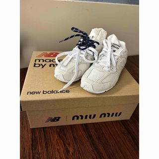 ミュウミュウ(miumiu)のmiumiu×newbalanceコラボスニーカーサイズ36 新品未使用(スニーカー)