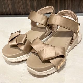 RANDA - 【美品】RANDA ランダ スポーツサンダル ベージュ リボン リボンスポサン