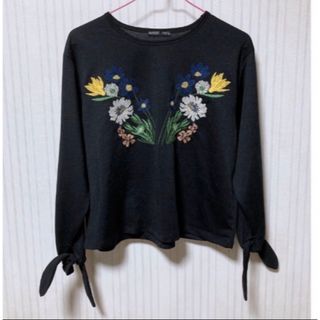 ザラ(ZARA)のオルチャン　刺繍　トップス(カットソー(長袖/七分))