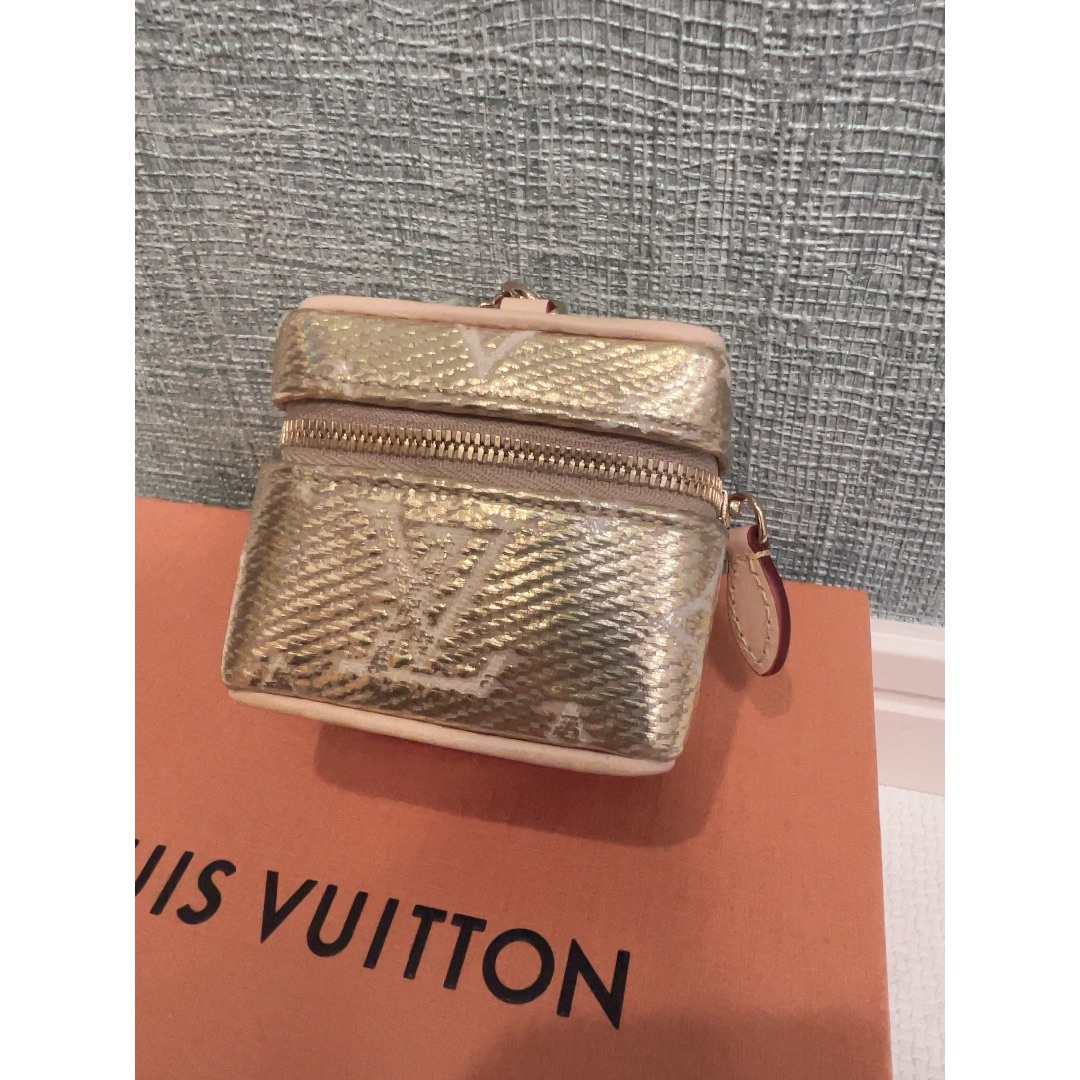 LOUIS VUITTON - 新品 正規品 LOUIS VUITTON バッグチャーム キーホルダー