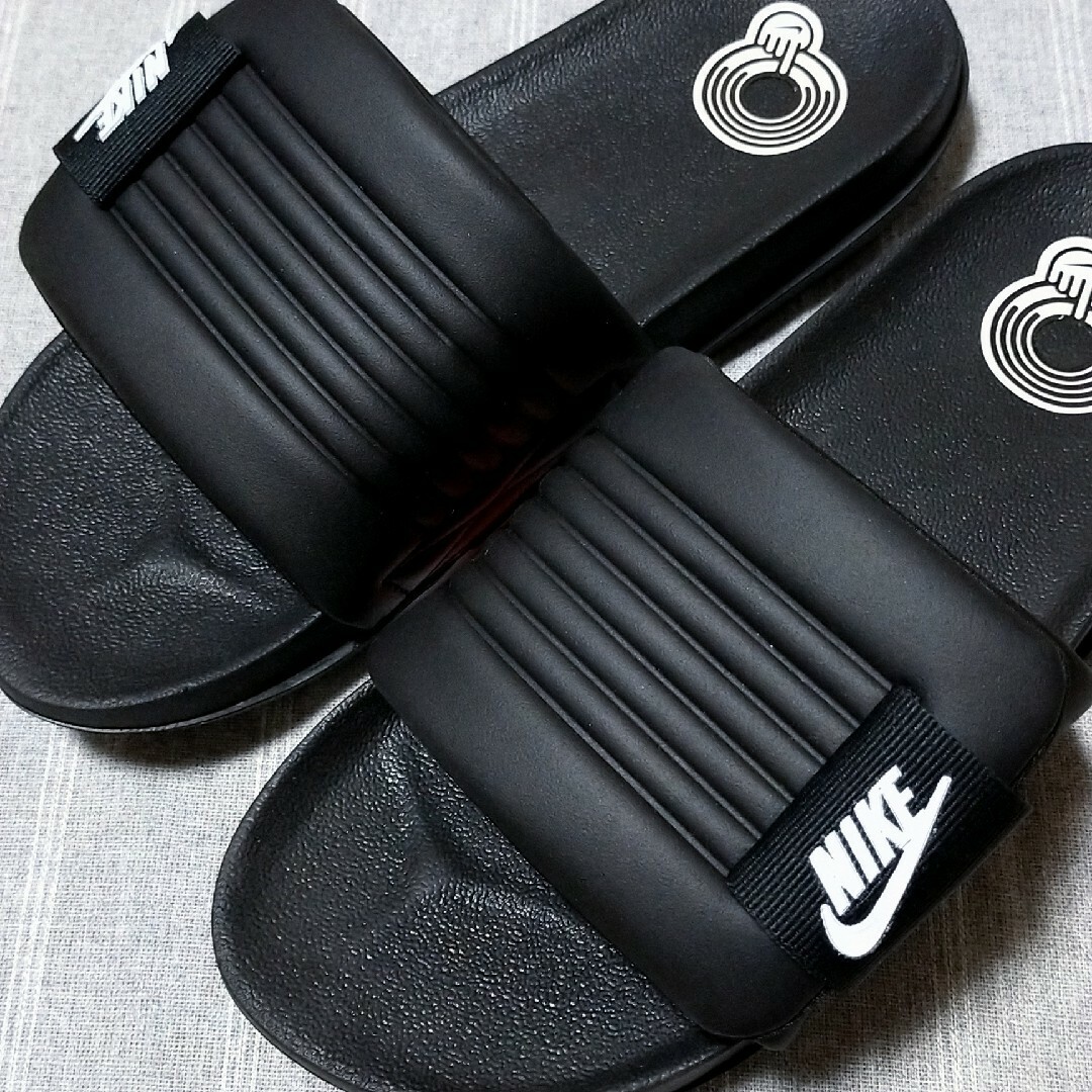 NIKE - 28cmナイキ オフコートサンダル 黒色ブラック ベルクロ NIKE - 28cmナイキ オフコートサンダル 黒色ブラック ベルクロ