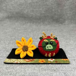 ちりめん細工　干支　辰　ひまわり　置物　ハンドメイド(その他)