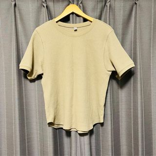 ユニクロ(UNIQLO)のユニクロ ワッフルクルーネックTベージュ M(Tシャツ(半袖/袖なし))