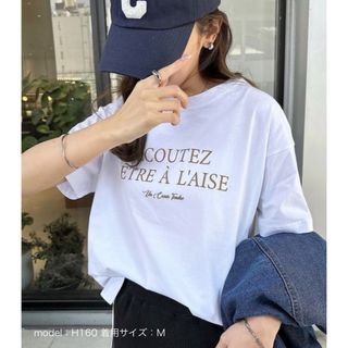 新品　アンドミー　andMe フレンチロゴプリント半袖Tシャツ