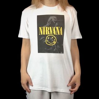 新品 ニルヴァーナ カートコバーン ライブフォト イエロー スマイリー Tシャツ(Tシャツ/カットソー(半袖/袖なし))