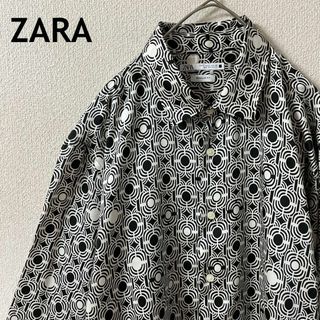 ザラ(ZARA)のK2 ZARAパターン柄シャツ幾何学模様 スクエアテイル長袖Ｌメンズモノトーン(Tシャツ/カットソー(七分/長袖))