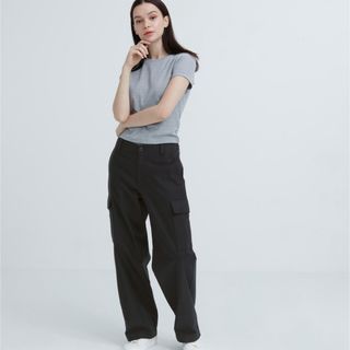 ユニクロ(UNIQLO)のワイドストレートカーゴパンツ(ワークパンツ/カーゴパンツ)