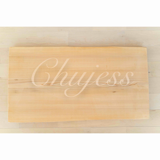 送料無料❗️国産杉の木　ナチュラル　天然素材　一枚板リビングテーブル　無垢材(ローテーブル)