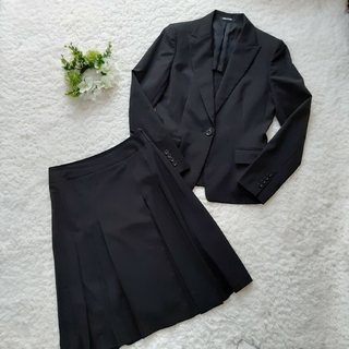 コムサデモード(COMME CA DU MODE)の美品　コムサデモード　スカートスーツ　リクルートスーツ　9号　M ブラック(スーツ)
