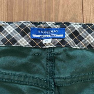 バーバリーブルーレーベル(BURBERRY BLUE LABEL)のバーバリー　ブルーレーベル　グリーンパンツ(カジュアルパンツ)