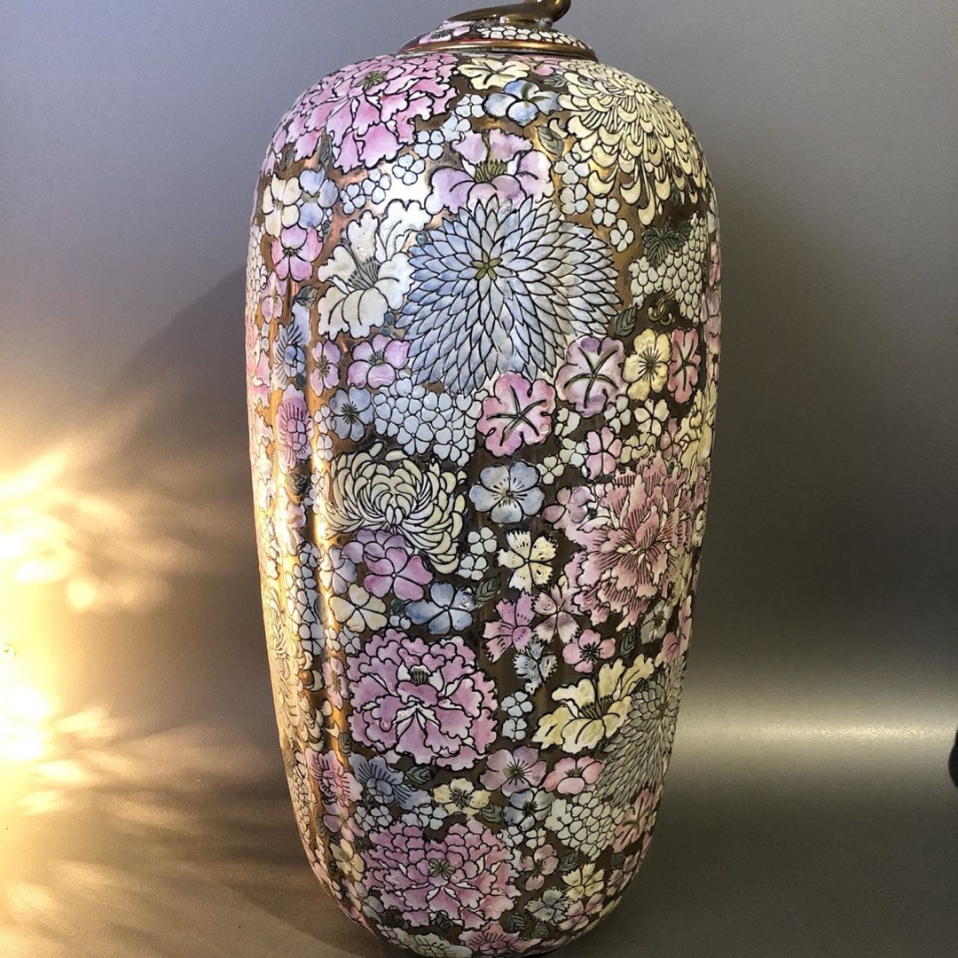 N342、花詰 中国様 中国美術 花器飾り壺 本金彩 豪華な蓋付 N342、花詰 中国様 中国美術 花器飾り壺 本金彩 豪華な蓋付