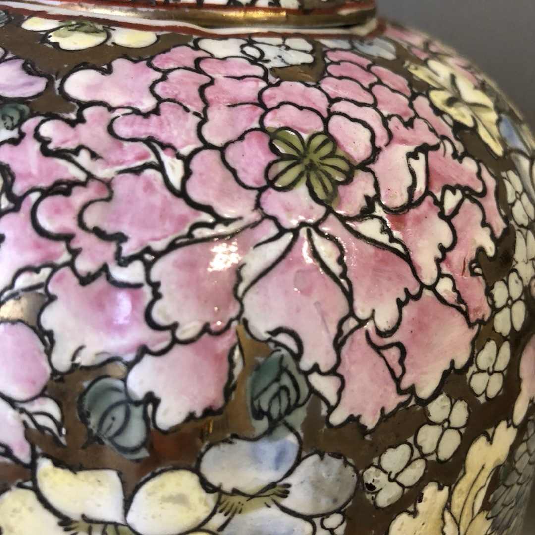 N342、花詰 中国様 中国美術 花器飾り壺 本金彩 豪華な蓋付 N342、花詰 中国様 中国美術 花器飾り壺 本金彩 豪華な蓋付