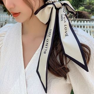 【再入荷】レディース 髪飾り クリーム リボン オシャレ パール アルファベット(ヘアゴム/シュシュ)