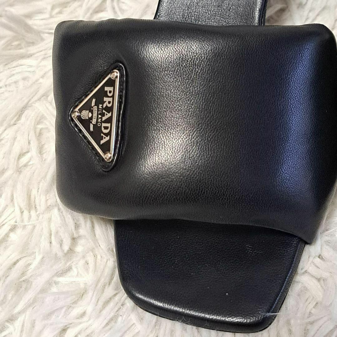 PRADA - PRADA 極美品✨現行 ソフトパデッドレザーサンダル PRADA - PRADA 極美品✨現行 ソフトパデッドレザーサンダル