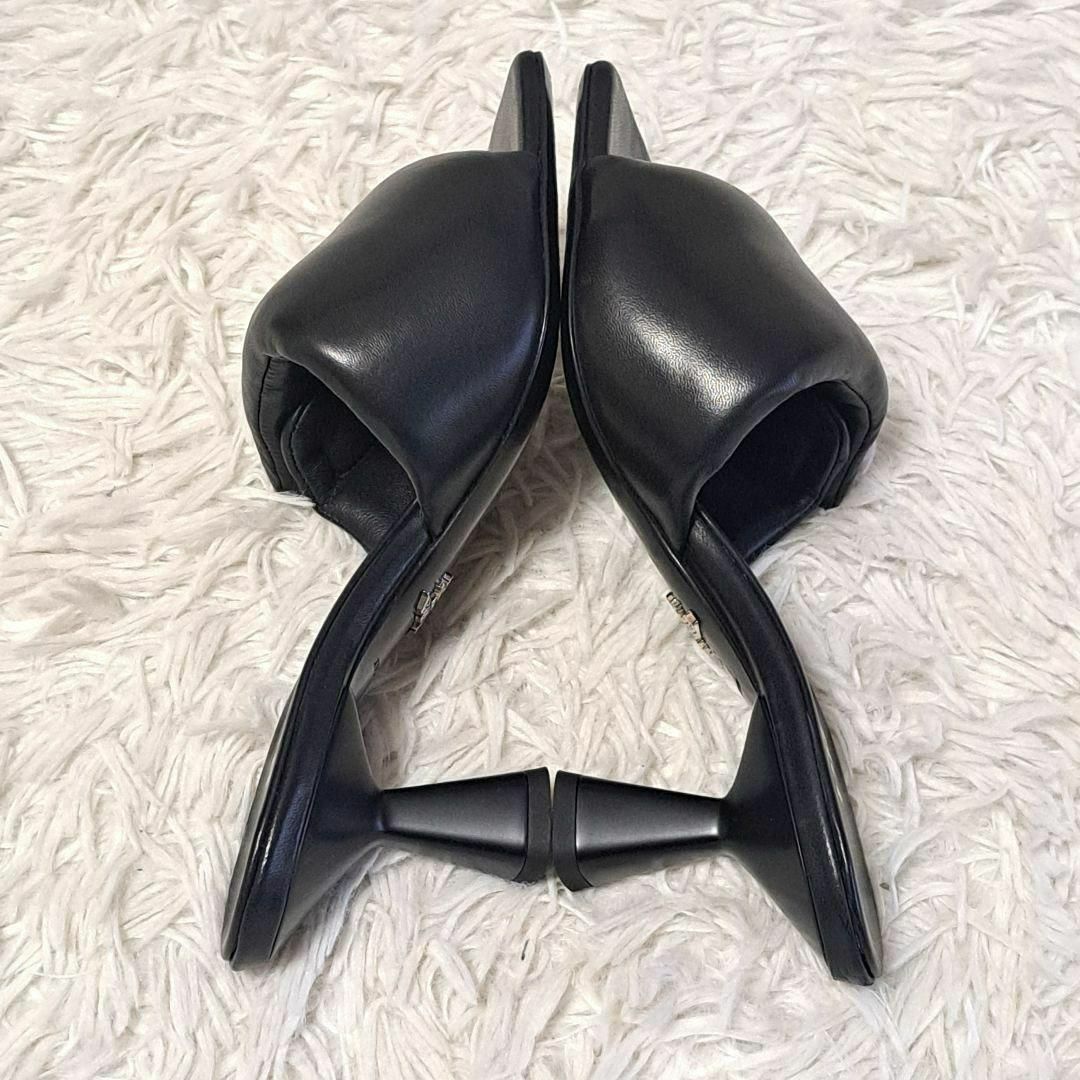 PRADA - PRADA 極美品✨現行 ソフトパデッドレザーサンダル PRADA - PRADA 極美品✨現行 ソフトパデッドレザーサンダル