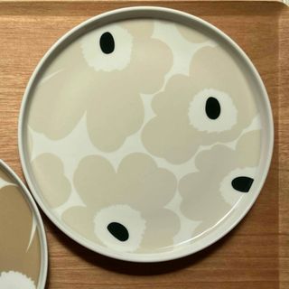 マリメッコ(marimekko)のマリメッコ　 ホワイト×ベージュ×ダークグリーン(食器)