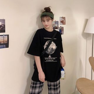 Tシャツ 大きめ オーバーサイズ 韓流 シンプル 地球 月 プリント 春夏秋 黒(Tシャツ(半袖/袖なし))