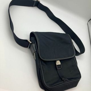 プラダ(PRADA)のPRADA プラダ  ショルダーバッグ　メッセンジャーバッグ　 黒 メンズ(ショルダーバッグ)