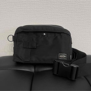 ポーター(PORTER)の【美品】PORTER ポーターショルダーバッグ　ボディバッグ(メッセンジャーバッグ)