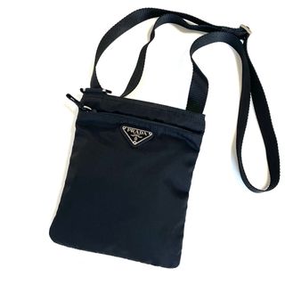 プラダ(PRADA)の【未使用】プラダ　ショルダーバッグ　サコッシュ　ナイロン　黒(ショルダーバッグ)