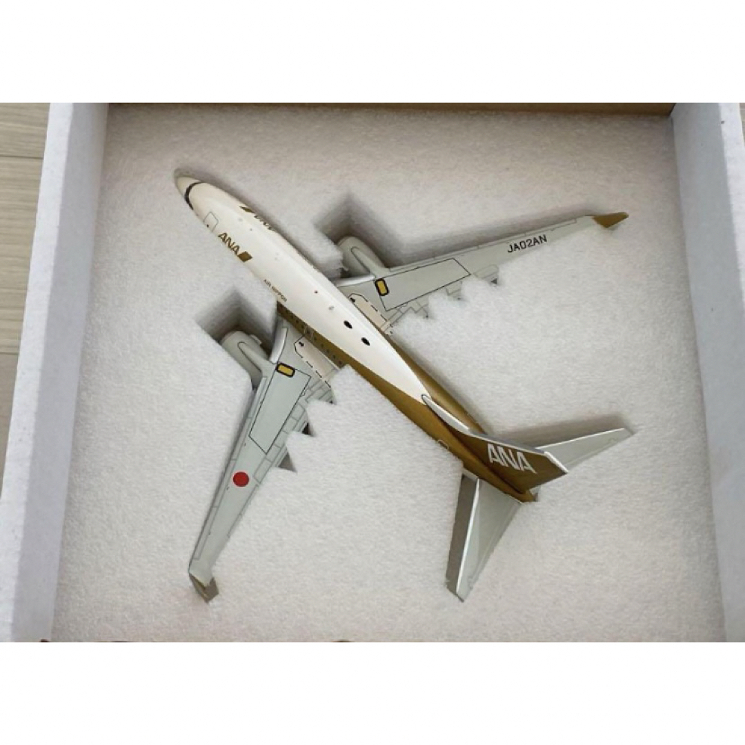 jcwings 1/200 ANA B737-700 ゴールドジェット jcwings 1/200 ANA B737-700 ゴールドジェット