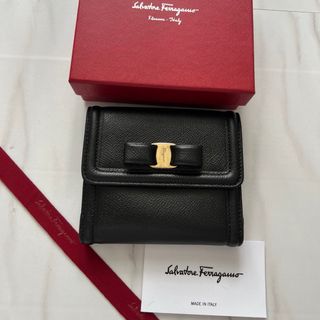 Salvatore Ferragamo - 425 美品 Ferragamo サルヴァトーレフェラガモ 2つ折り財布