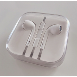 アップル(Apple)の新品【Apple】アップル　イヤフォン　イヤホン　EarPods 未使用品(その他)
