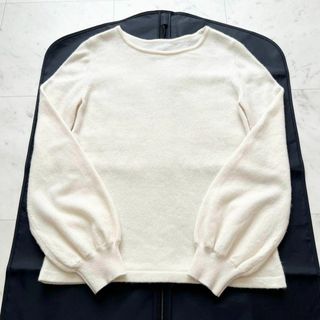 フォクシー(FOXEY)の定価8.2万 FOXEY クラウドニットトップ アイボリー 38(ニット/セーター)