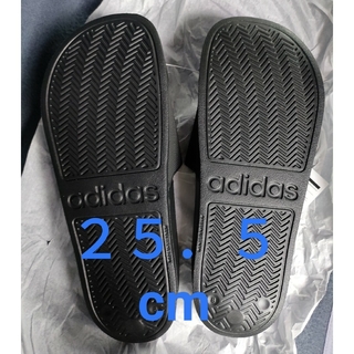 アディダス(adidas)のアディダス　アディレッタサンダル　ブラック　サイズ２５．５cm(タグ付き♪)(サンダル)