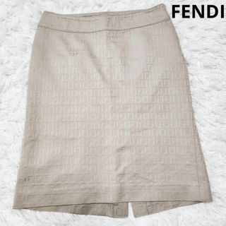 フェンディ(FENDI)の【美品 FF総柄】フェンディ スカート ズッキーノ柄 膝丈 40 L ベージュ(ひざ丈スカート)