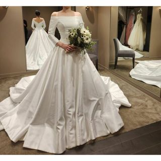 ウエディングドレス オフショルダー 長袖 ロングトレーン 結婚式 ウエディングドレス オフショルダー 長袖 ロングトレーン 結婚式