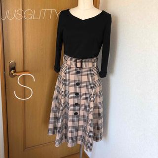 ジャスグリッティー(JUSGLITTY)の【美品】JUSGLITTY 膝丈ワンピース(ひざ丈ワンピース)