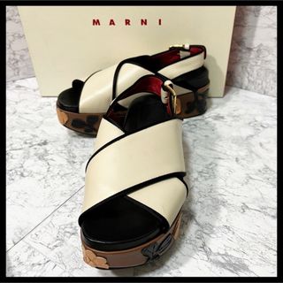 Marni - ✨極美品✨MARNI アンクルストラップ厚底サンダル クロスベルト 花飾り 37