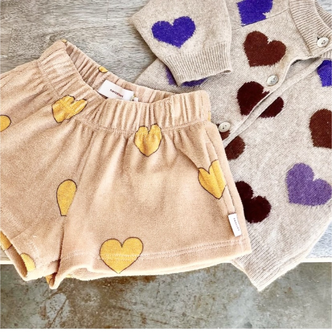 Caramel baby&child - tinycottons ハート柄 パイル地 ショート Caramel baby&child - tinycottons ハート柄 パイル地 ショート