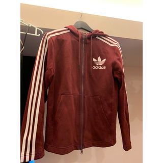 アディダス(adidas)のadidas(パーカー)