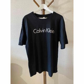 【人気ブランドCalvin Klein】 黒Tシャツ  サイズXXL