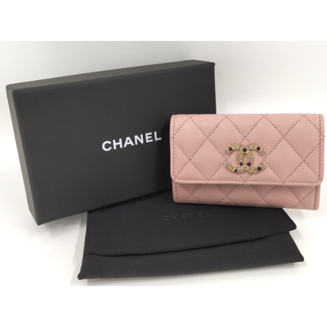 CHANEL - CHANEL カードケース マトラッセ キャビアスキン CHANEL - CHANEL カードケース マトラッセ キャビアスキン