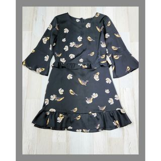 ザラ(ZARA)の10【美品】ZARA 鳥とお花の黒色ワンピース フリルも可愛い♡(ミニワンピース)