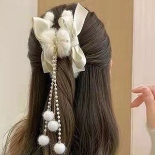 【人気】もこもこ　ヘアクリップ　リボン　バレッタ　ふわふわ　パール　白　秋冬(バレッタ/ヘアクリップ)