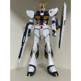 バンダイ(BANDAI)のEG 1/144 νガンダム(プラモデル)